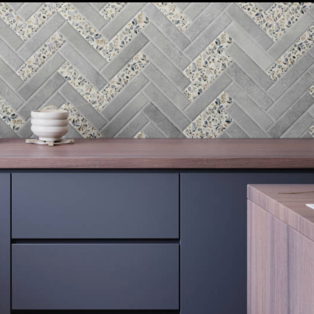 Flower Tiles Evergreen 6 x 24.5cm