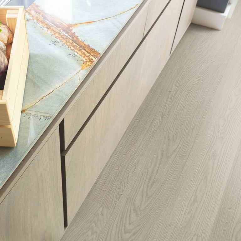 ALPHA - Chia Oak with underlay ambience