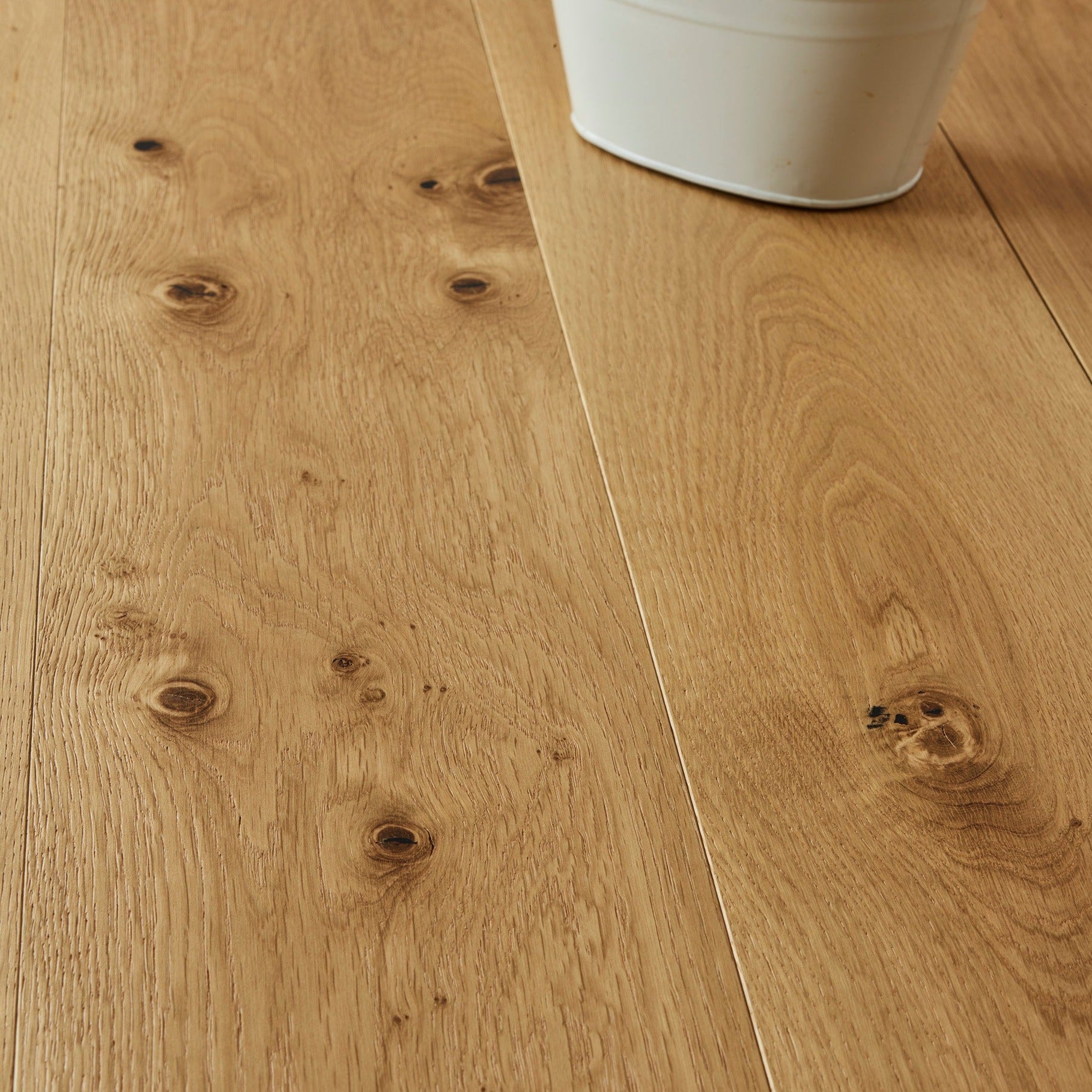 Palace Oak 20/6mm - Brushed & UV Oiled