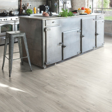 ALPHA - Canyon Oak Grey with saw cut (underlay) ambience